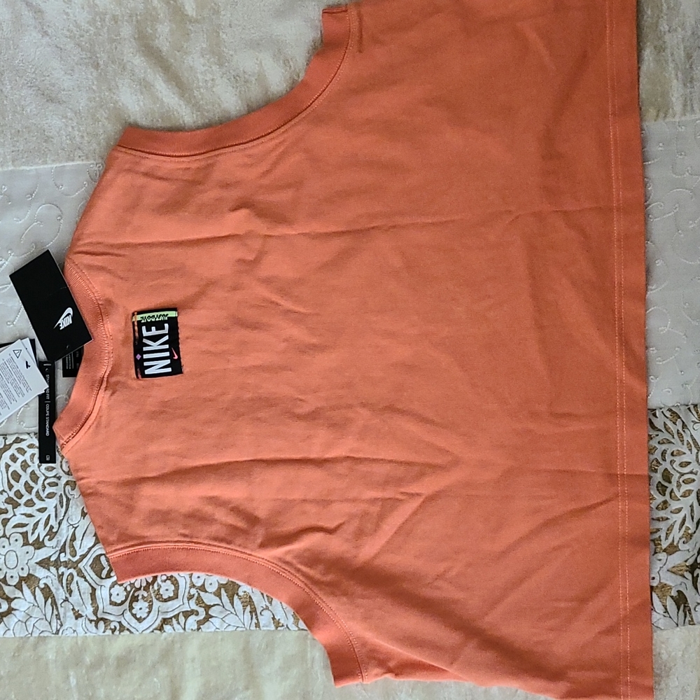 Nike 3XL Washed Crop Top
